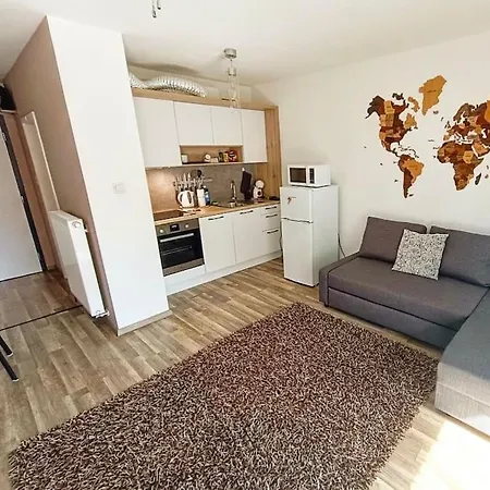 M10 With Balcony Apartament *