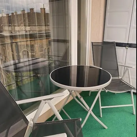 M10 With Balcony *